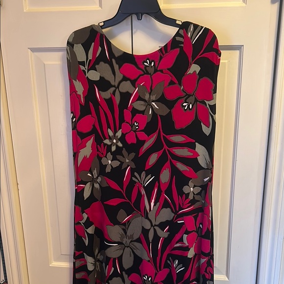 Chico's Dresses & Skirts - Chico’s Botanical Berry Floral Sleeveless Midi Dress Size 1, NWT